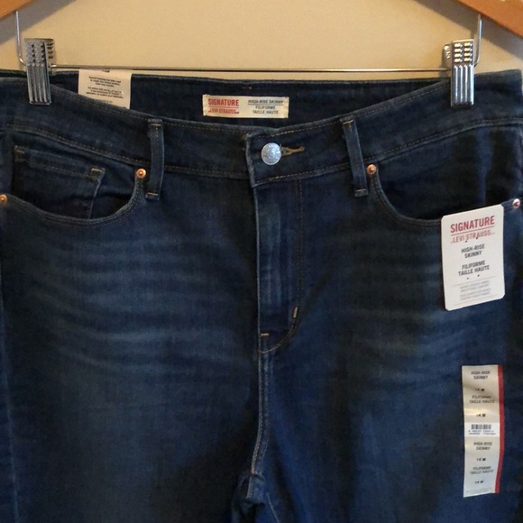 Signature by Levi high rise skinny jeans dark wash super stretch - Picture 4 of 9